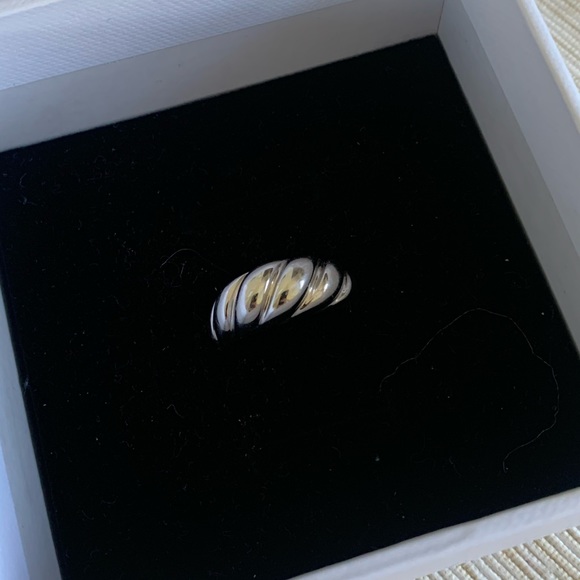 Mejuri Jewelry - BRAND NEW MEJURI RING